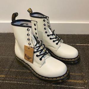Dr Martens Women’s Smooth Leather Boots Size 8